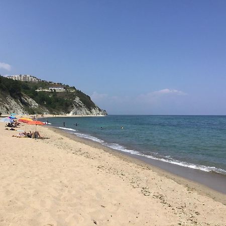 Rose Apartment On The Beach Byala  Esterno foto