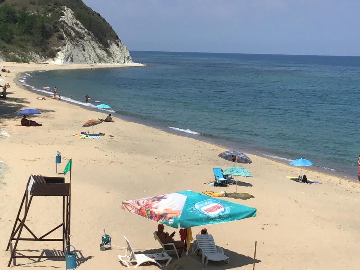 Rose Apartment On The Beach Byala  Esterno foto